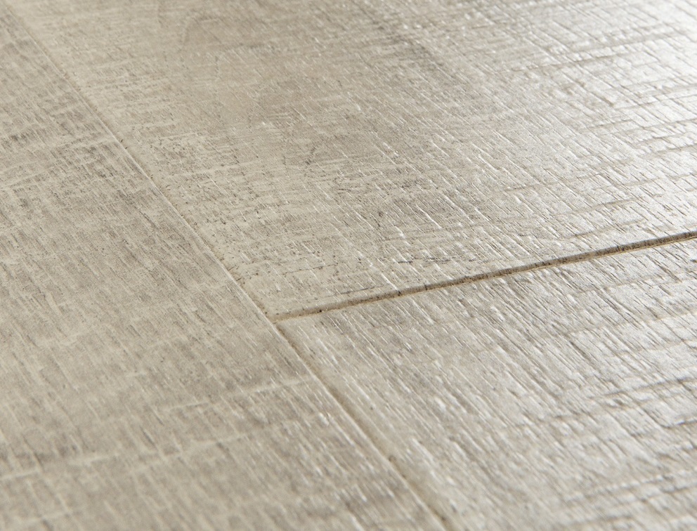 Laminado Impressive Ultra Roble con cortes de sierra gris Quick-Step - Imagen 2