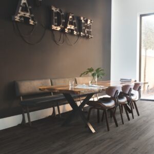 Laminado Eligna Roble Newcastle Oscuro Quick-Step
